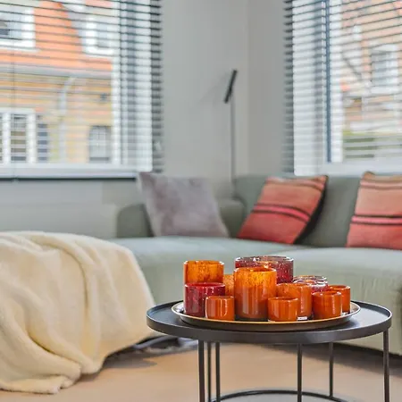 Beautifully Renovated House For 8 Persons With Sunny-garden In *