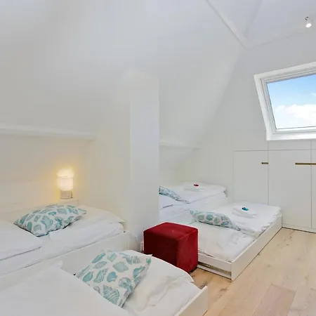 Estalagem Beautifully Renovated House For 8 Persons With Sunny-garden In Knokke-Heist